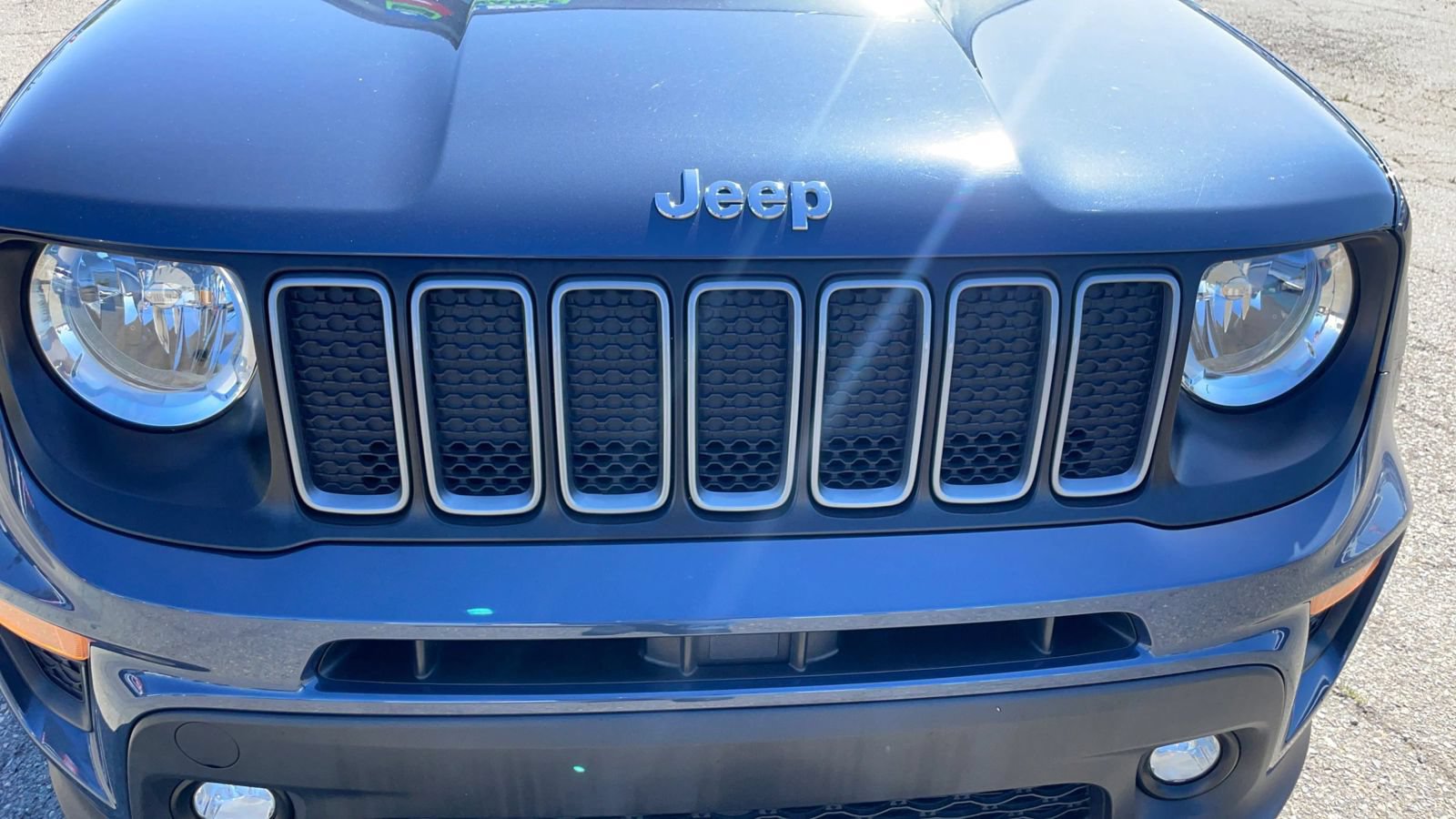 Used 2022 Jeep Renegade Latitude AWD/4WD image 51