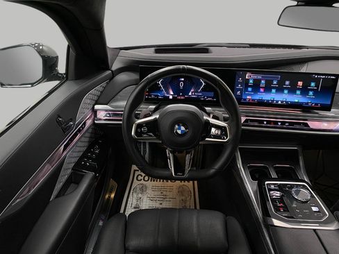 Certified 2023 BMW 760i xDrive w/ Executive Package image 13