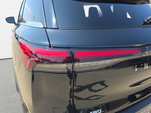 Used 2025 INFINITI QX60 Pure AWD/4WD image 33