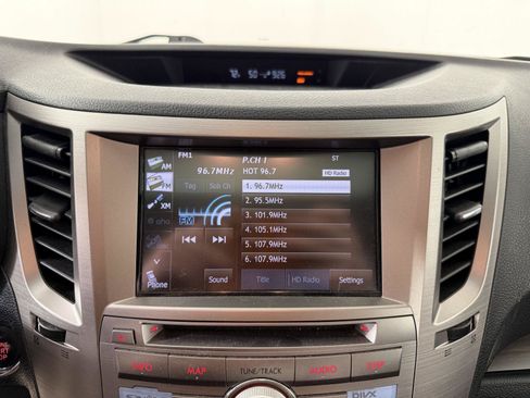 Used 2013 Subaru Outback 2.5i Limited w/ Special Appearance Pkg AWD/4WD image 5