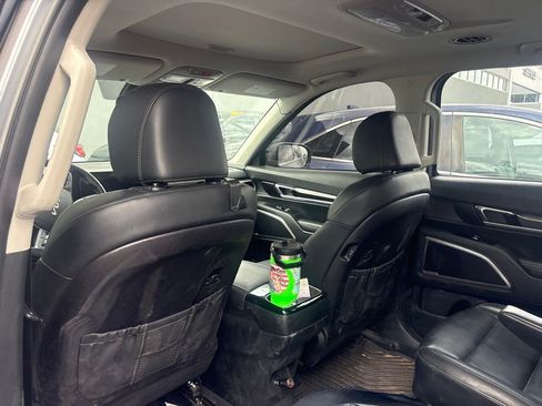 Used 2025 Kia Telluride S FWD image 5