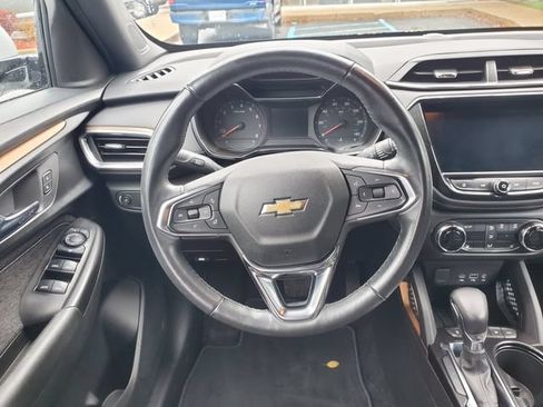 Used 2023 Chevrolet TrailBlazer ACTIV w/ Convenience Package AWD/4WD image 13