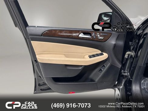 Used 2019 Mercedes-Benz GLS 450 4MATIC w/ Premium 1 Package image 11