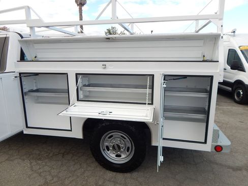 Used 2019 Ford F250 XL w/ XL Value Package image 4