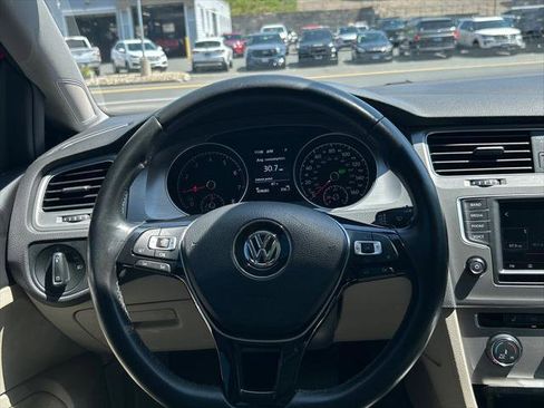 Used 2016 Volkswagen Golf Limited Edition FWD image 13