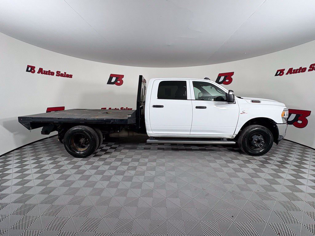 Used 2024 RAM 3500 Tradesman w/ Chrome Appearance Group AWD/4WD image 9