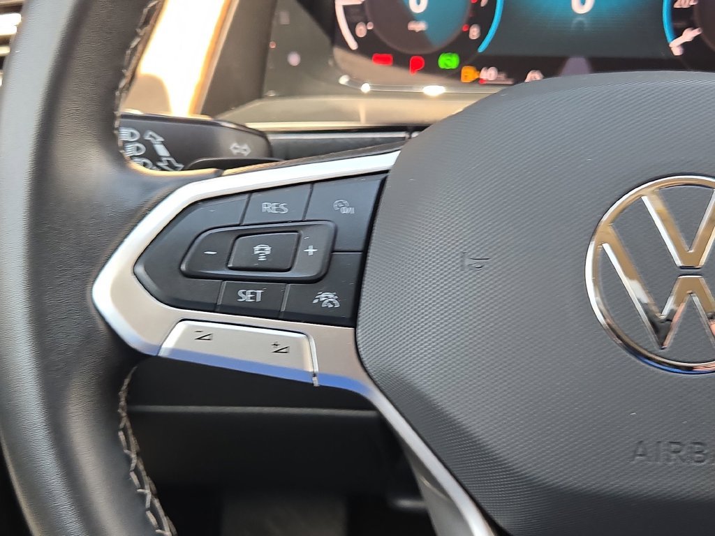 Used 2025 Volkswagen Atlas SE FWD image 22