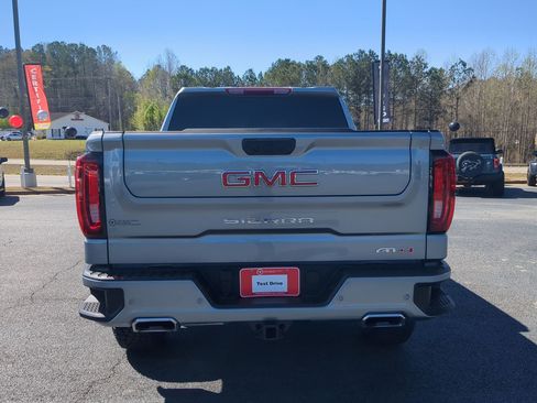 Used 2025 GMC Sierra 1500 AT4 image 6