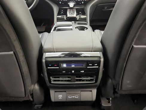 Used 2023 Acura MDX SH-AWD w/ Technology Package image 27