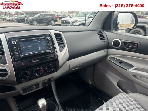 Used 2015 Toyota Tacoma 4x4 Double Cab w/ TRD Sport Package image 16