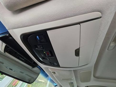 Certified 2020 Lexus LS 500 w/ Interior Upgrade Package RWD image 32