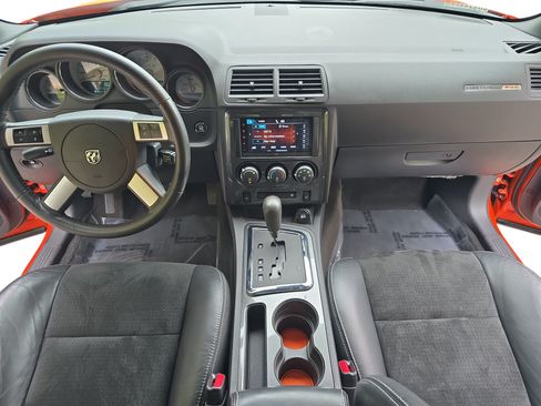 Used 2009 Dodge Challenger SRT8 w/ SRT Option Group II RWD image 9