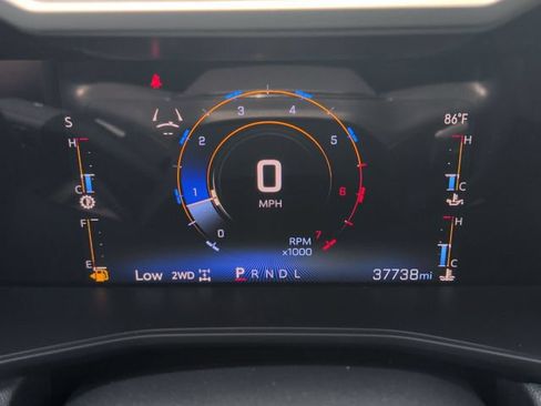 Used 2023 Chevrolet Colorado Trail Boss w/ Technology Package AWD/4WD image 13