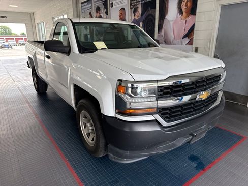 Used 2018 Chevrolet Silverado 1500 W/T RWD image 5