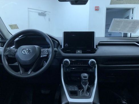 Certified 2025 Toyota RAV4 LE image 17