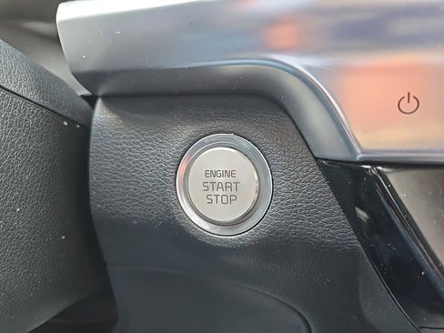 Used 2022 Kia Telluride EX w/ EX Premium Package image 40