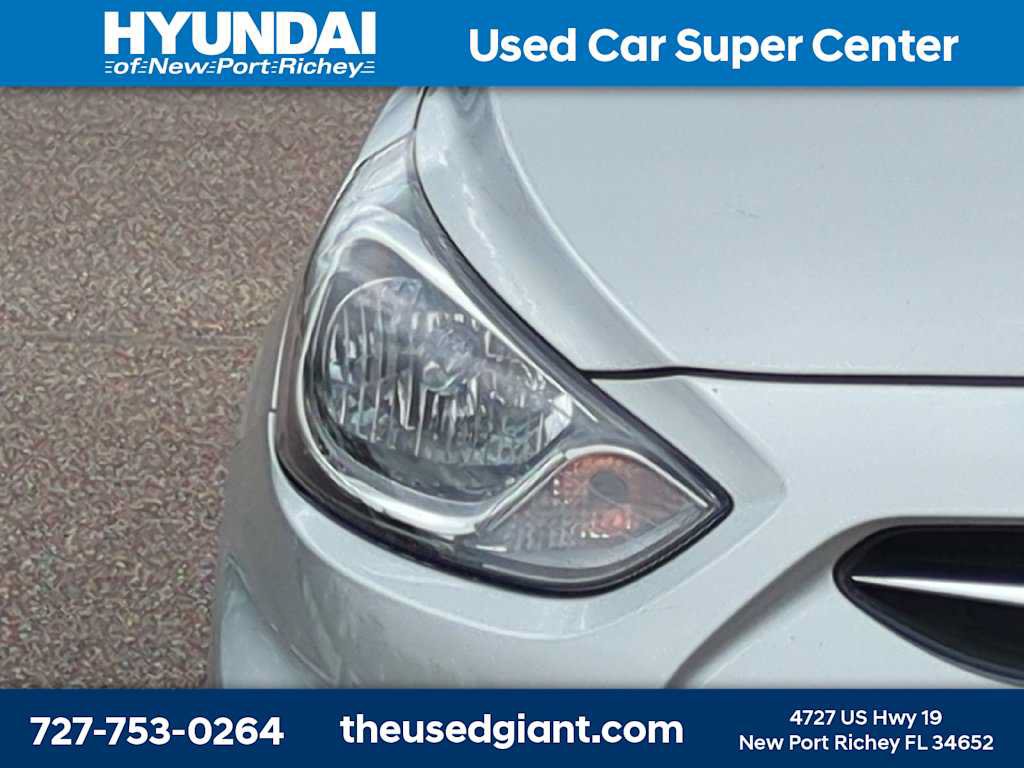 Used 2014 Hyundai Accent GS FWD image 9