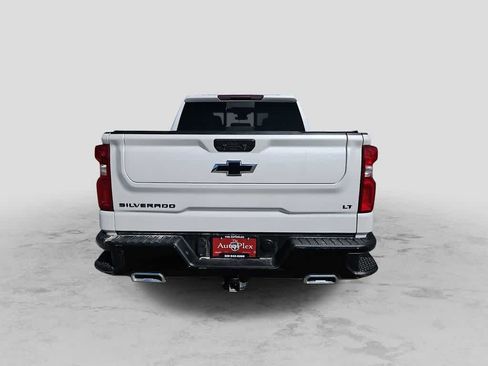 Used 2024 Chevrolet Silverado 1500 LT Trail Boss w/ Convenience Package II AWD/4WD image 7