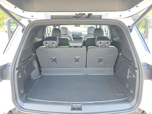 New 2026 Buick Enclave Sport Touring w/ Super Cruise Package FWD image 13