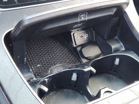 Used 2021 Mercedes-Benz E 450 Coupe image 26