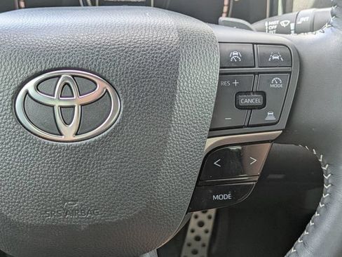 Used 2025 Toyota Camry SE w/ Convenience Package FWD image 20