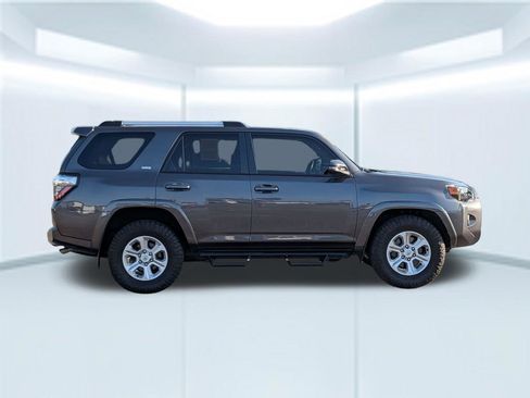 Used 2023 Toyota 4Runner SR5 Premium w/ Moonroof Package RWD image 7