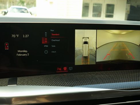 Used 2026 Cadillac Escalade ESV V image 17