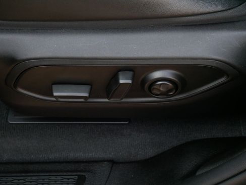 Used 2023 Jeep Grand Cherokee Altitude AWD/4WD image 20