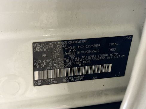 Used 2021 Toyota Venza Limited w/ Advanced Technology Package image 19