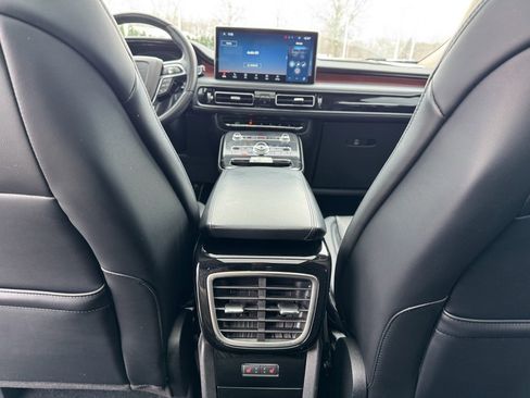 Certified 2022 Lincoln Nautilus Reserve image 24