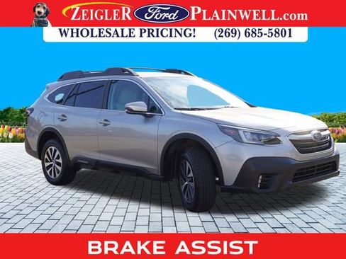 Used 2020 Subaru Outback Premium image 7