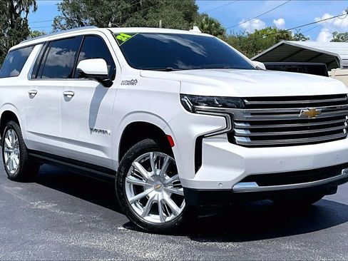 Used 2021 Chevrolet Suburban High Country AWD/4WD image 2