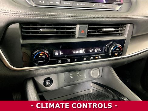 Certified 2025 Nissan Rogue SV FWD image 15