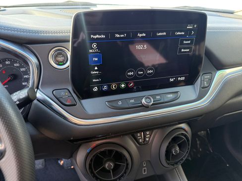 Used 2023 Chevrolet Blazer LT image 12