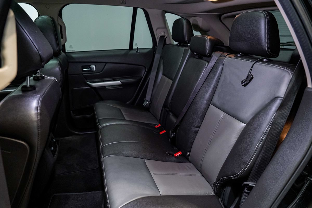 Used 2014 Ford Edge Sport w/ Driver Entry Package FWD image 16