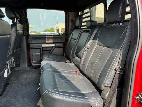 Used 2022 Ford F350 Lariat w/ Chrome Package image 13