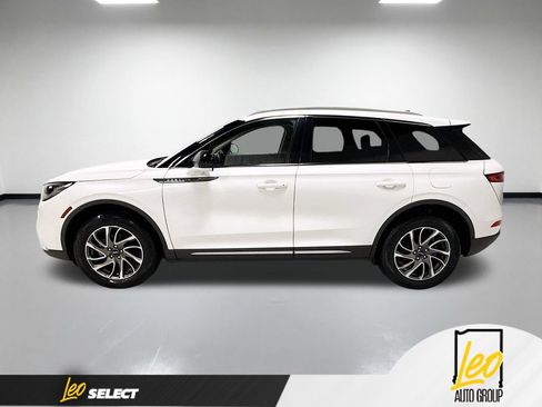 Used 2022 Lincoln Corsair AWD w/ Equipment Group 101A image 11