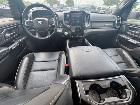 Used 2023 RAM 1500 Laramie AWD/4WD image 9