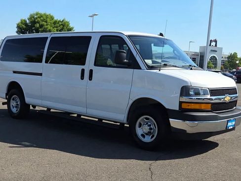 Used 2023 Chevrolet Express 3500 LT w/ LT Preferred Equipment Group RWD image 2