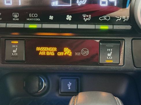 Certified 2021 Toyota RAV4 XSE w/ XSE Grade Weather Package AWD/4WD image 19