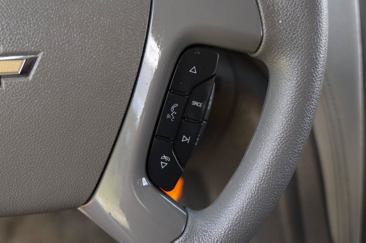 Used 2017 Chevrolet Traverse LS FWD image 28