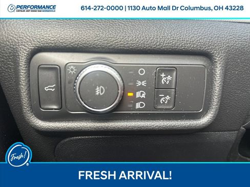 Used 2020 Ford Explorer XLT w/ Equipment Group 202A AWD/4WD image 24