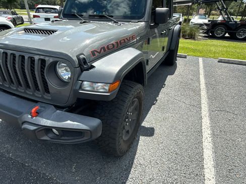 Used 2021 Jeep Gladiator Mojave AWD/4WD image 3