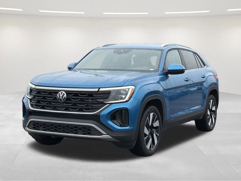 Used 2024 Volkswagen Atlas Cross Sport SE image 1