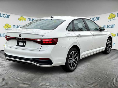 New 2025 Volkswagen Jetta SE image 7