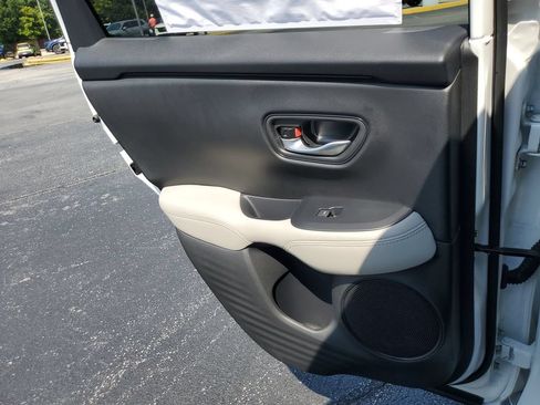 New 2027 Honda HR-V LX image 12