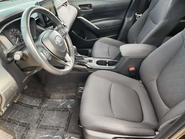 Used 2024 Toyota Corolla Cross LE w/ Moonroof Package AWD/4WD image 9