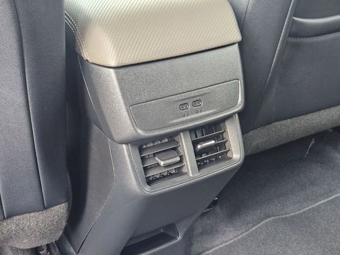 New 2026 Chevrolet Equinox LT w/ Convenience Package II FWD image 29