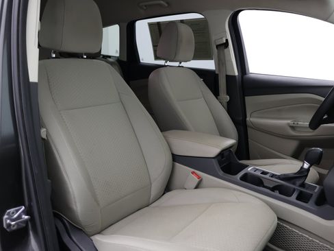 Used 2017 Ford Escape SE FWD image 37