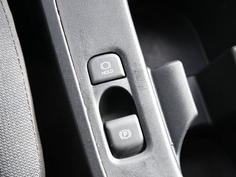 Used 2025 Toyota Corolla LE image 27